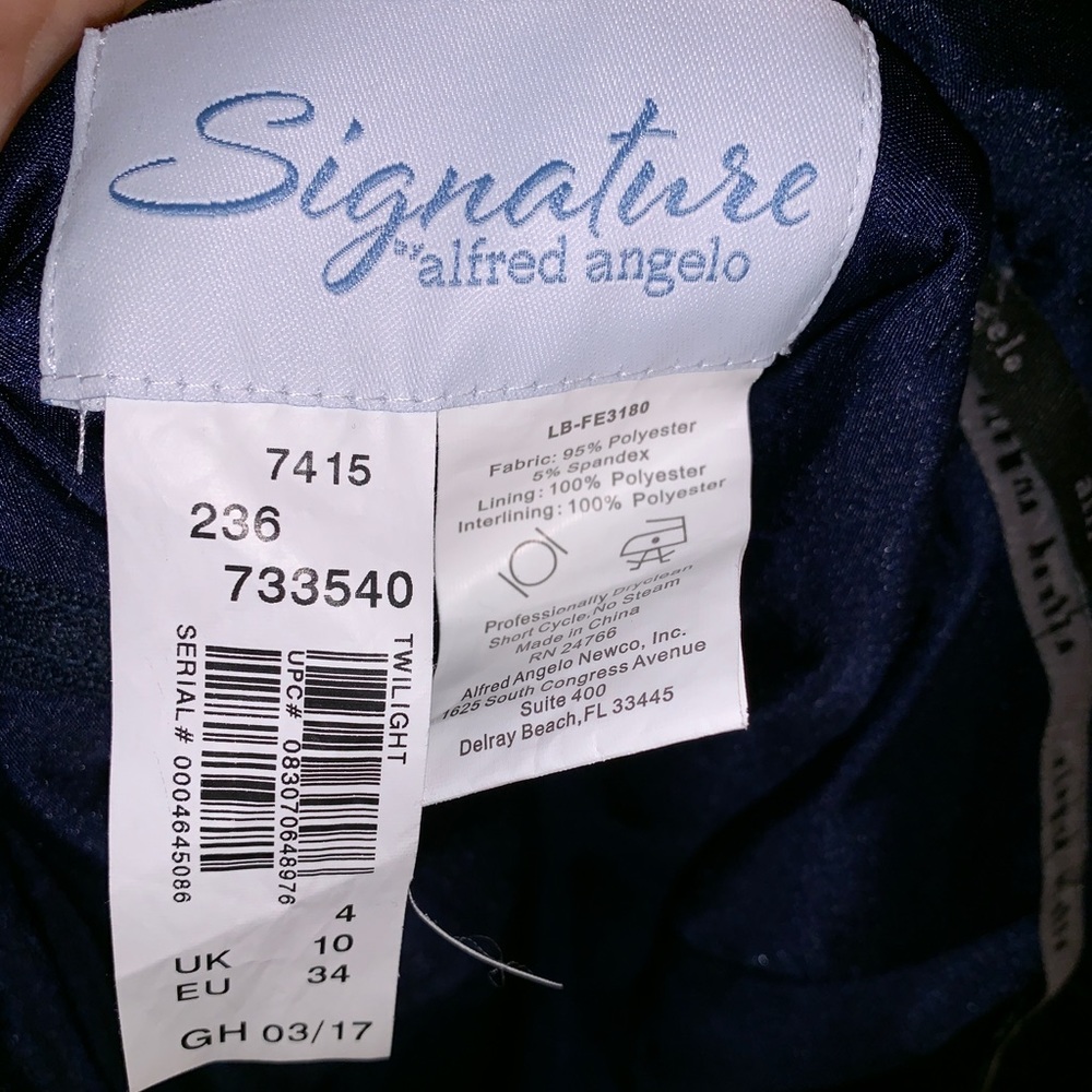 Signature Alfred Angelo Bridesmaid dress - Picture 3 of 5